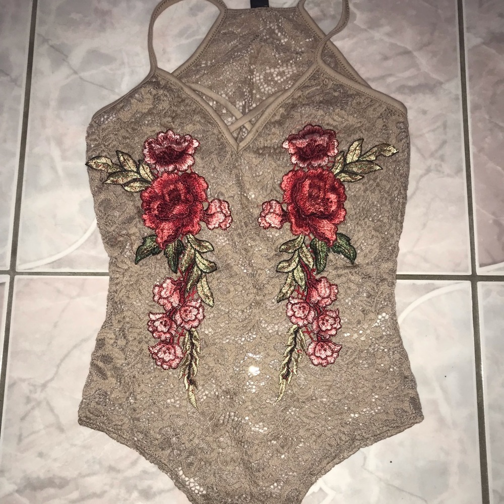 Windsor Rose Lace Bodysuit